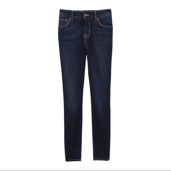 TORRID BOMBSHELL SKINNY- PREMIUM STRETCH DARK WASH